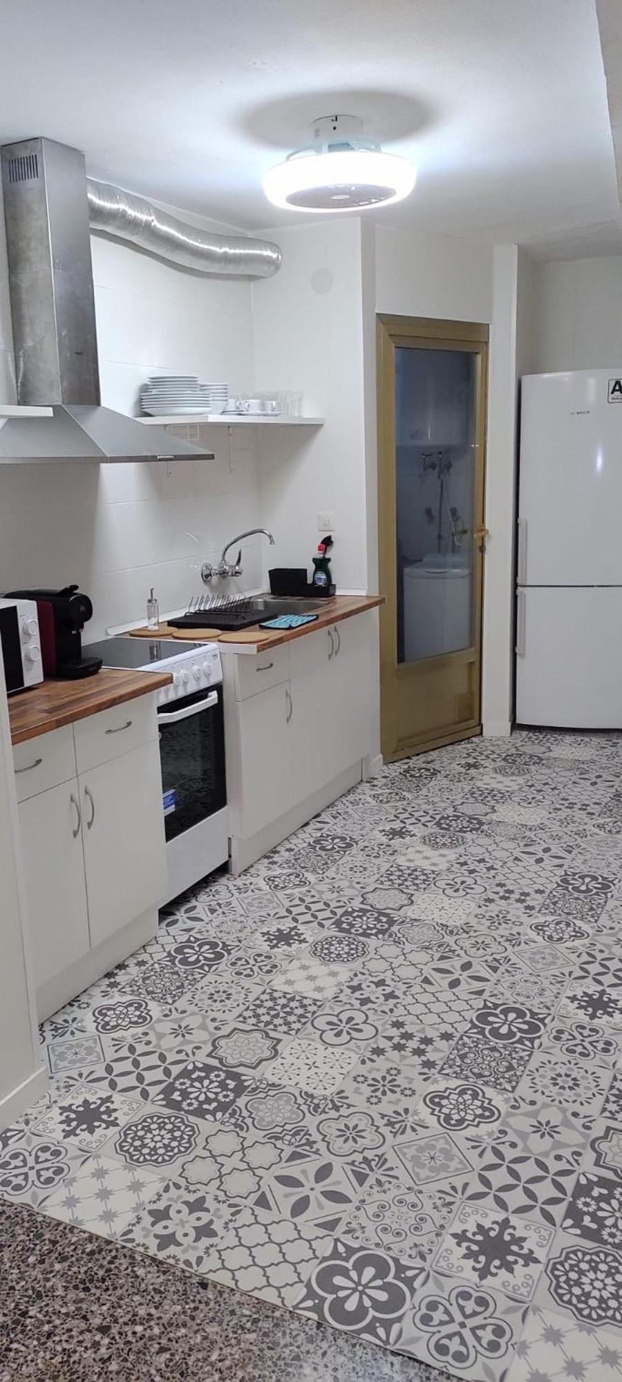 Centrally-Located, Spacious Flat At Historic Centre & Short Walk To Beach Alicante Esterno foto